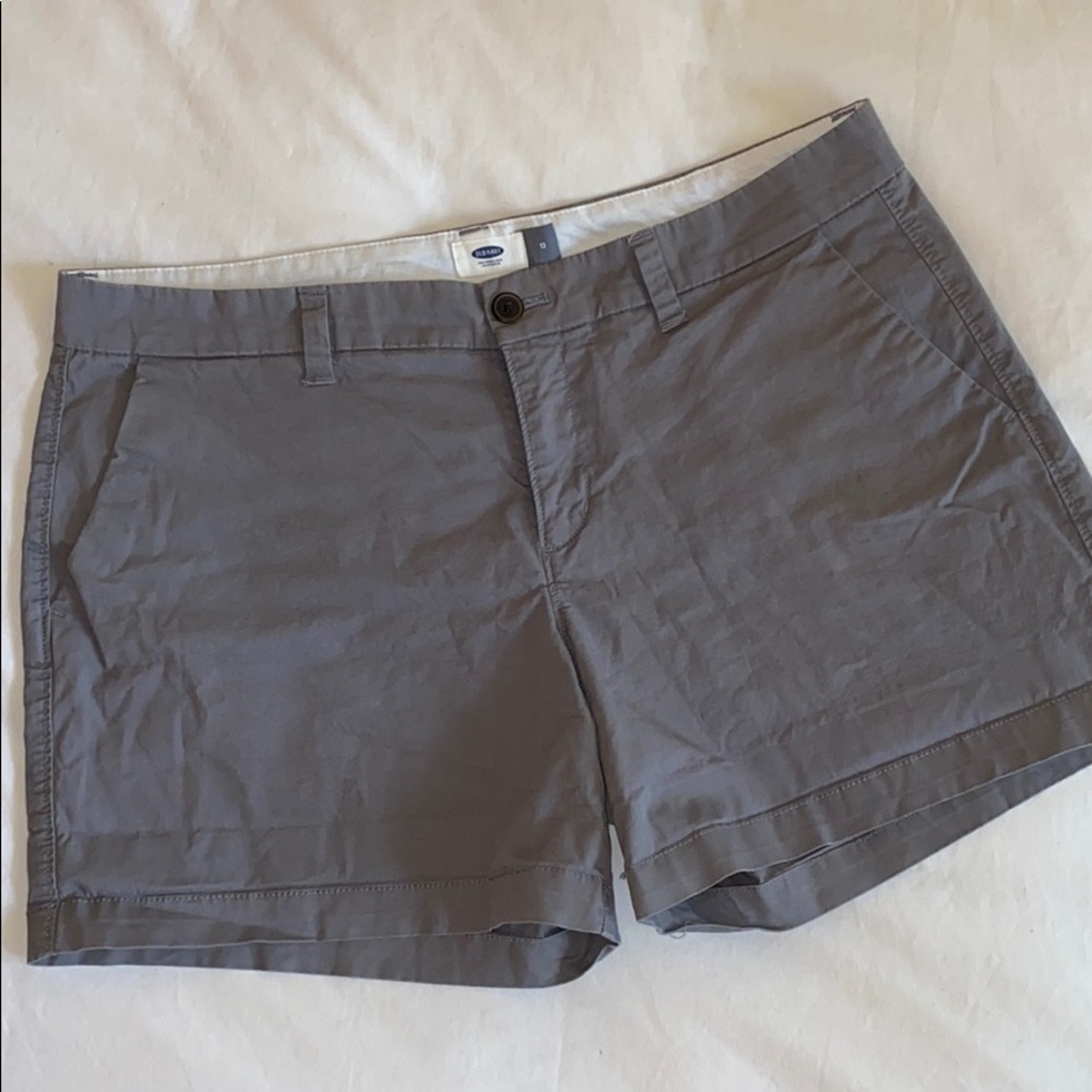 Old Navy gray shorts
